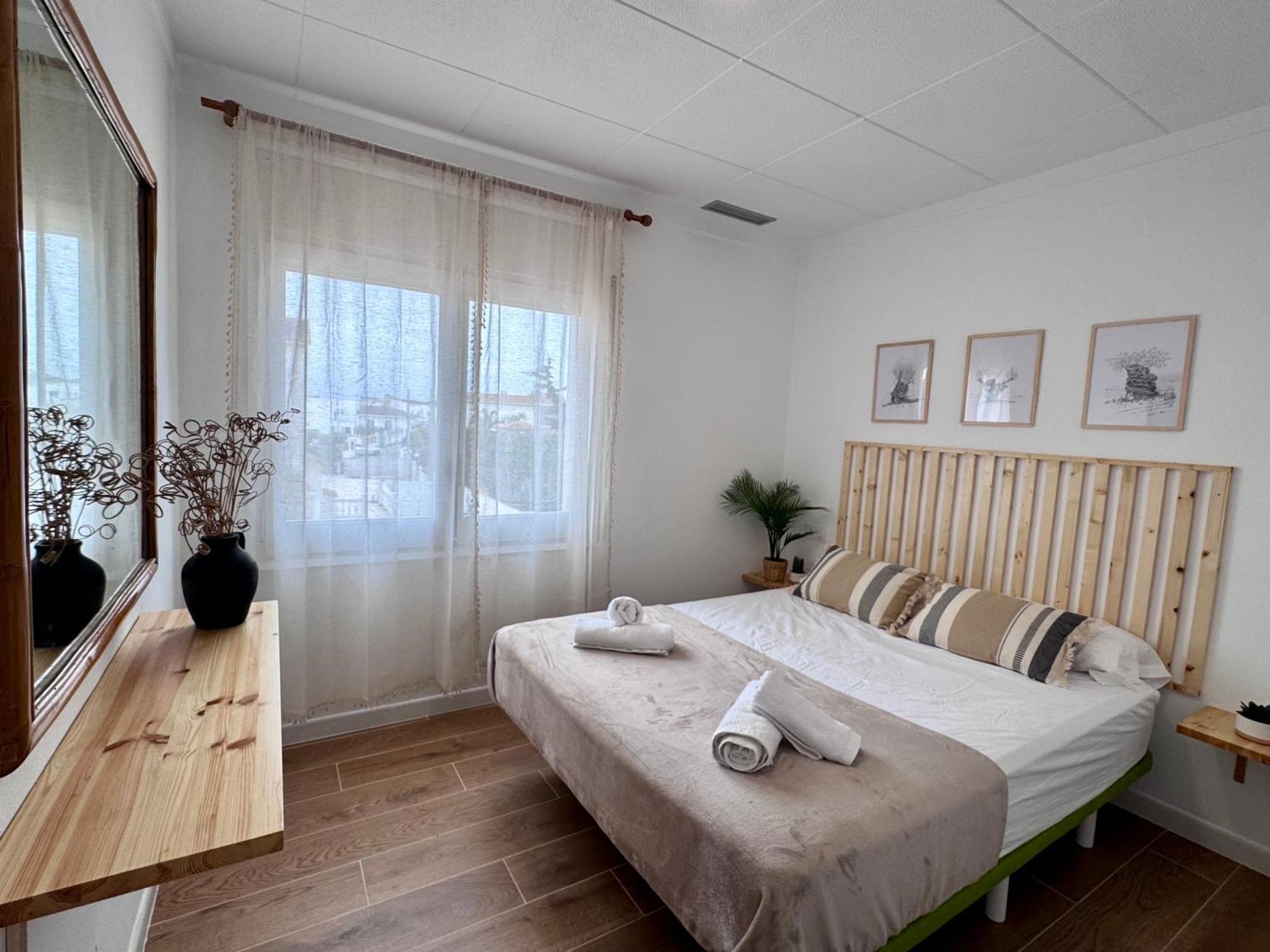 Gorgot P1 I Apartamento Con Terraza Y Piscina Comunitaria Cerca De La Playa Empuriabrava Zewnętrze zdjęcie