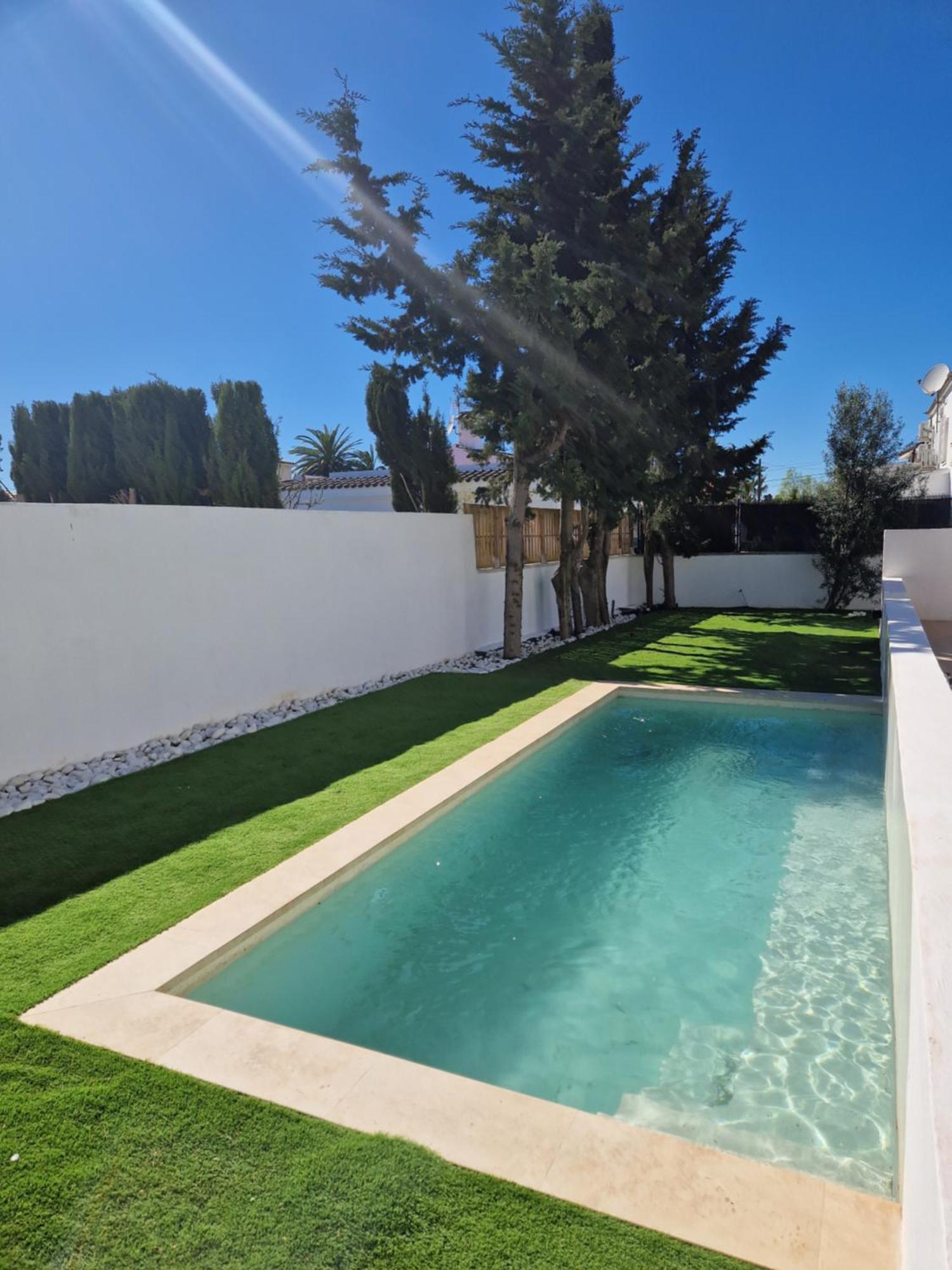 Gorgot P1 I Apartamento Con Terraza Y Piscina Comunitaria Cerca De La Playa Empuriabrava Zewnętrze zdjęcie