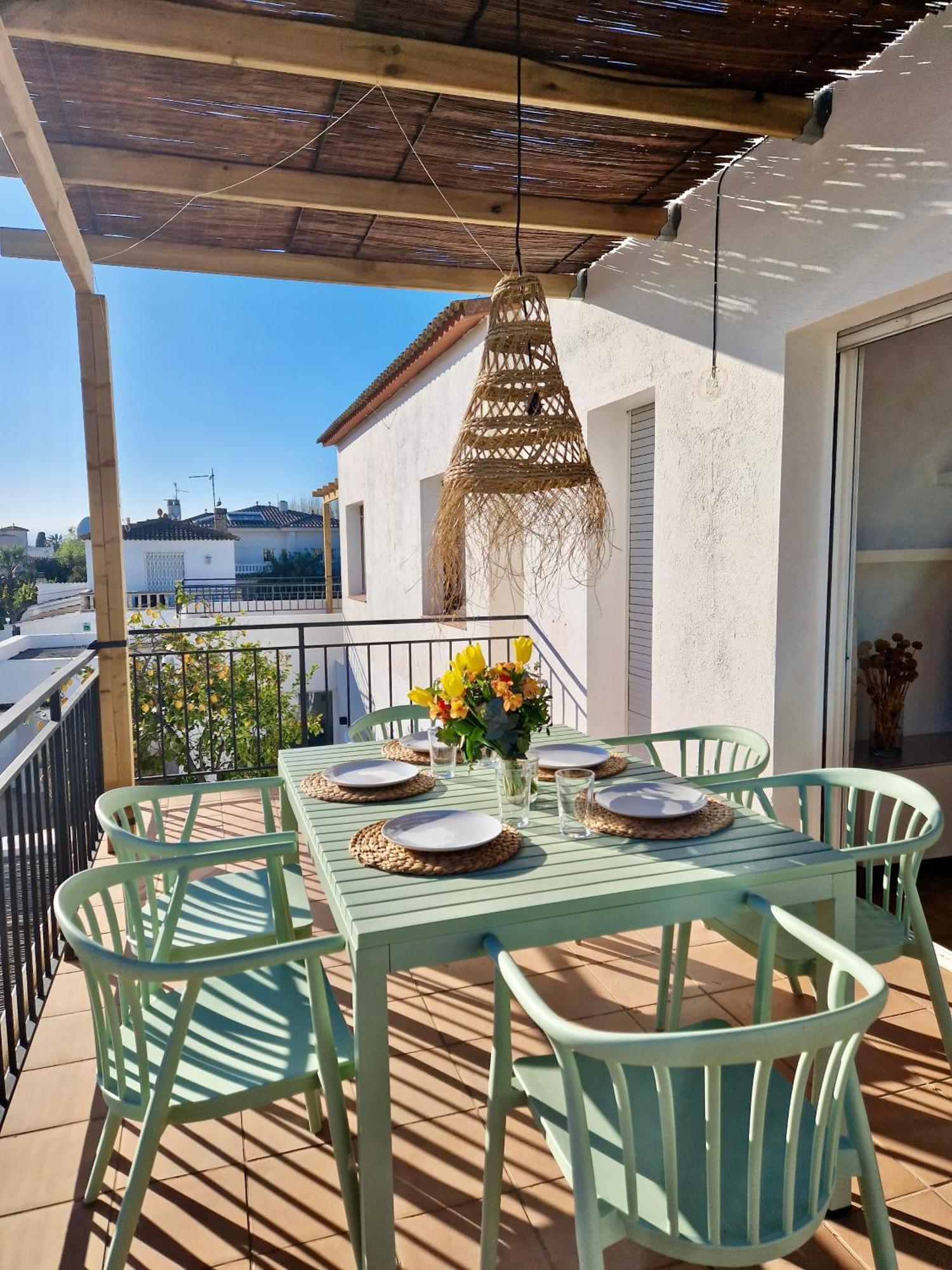 Gorgot P1 I Apartamento Con Terraza Y Piscina Comunitaria Cerca De La Playa Empuriabrava Zewnętrze zdjęcie